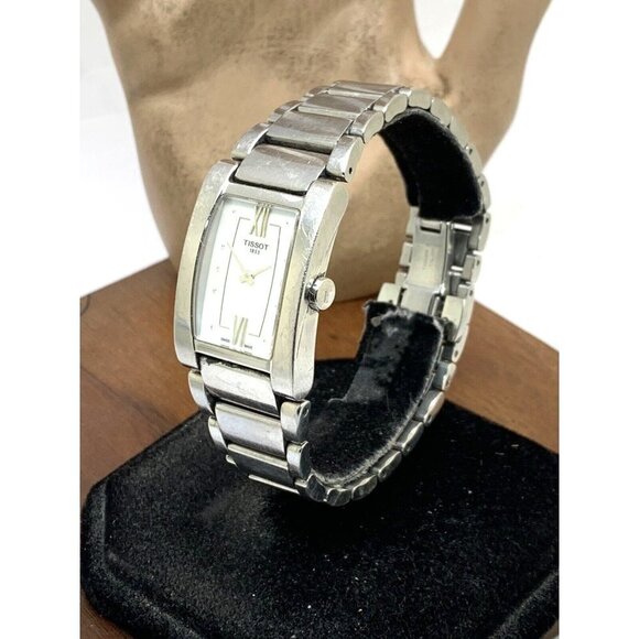 Tissot Women’s Watch Swiss Quartz Mother of Pearl Silver Steel T10530911… - Picture 13 of 13